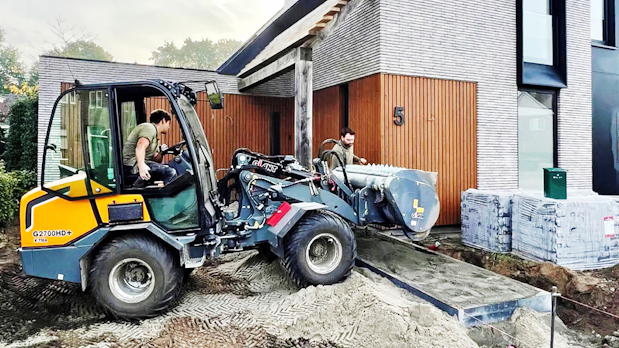 Tobroco-Giant wieldumper met betonmixbak.